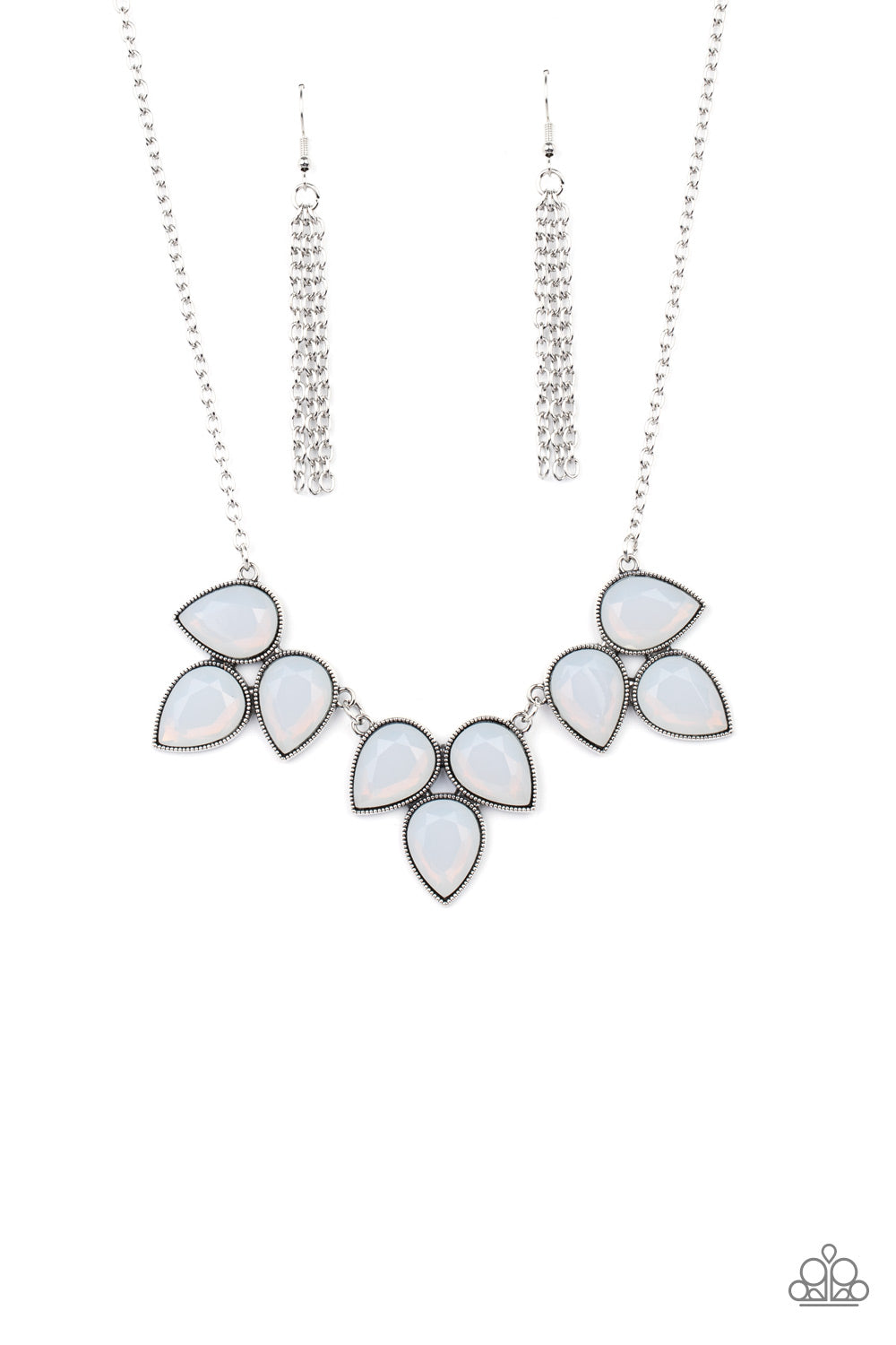 Prairie Fairytale - white - Paparazzi necklace