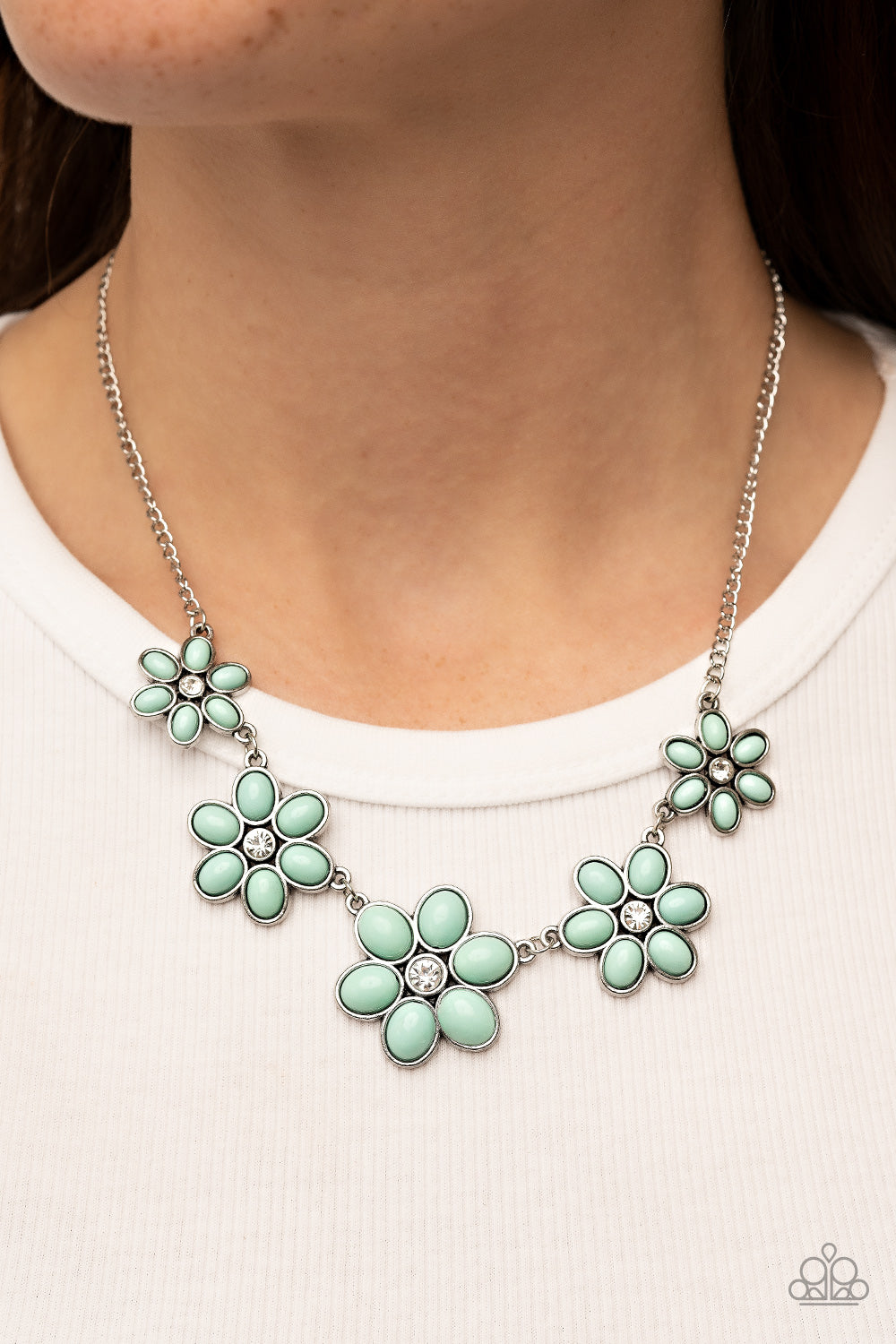 Prairie Party - green - Paparazzi necklace