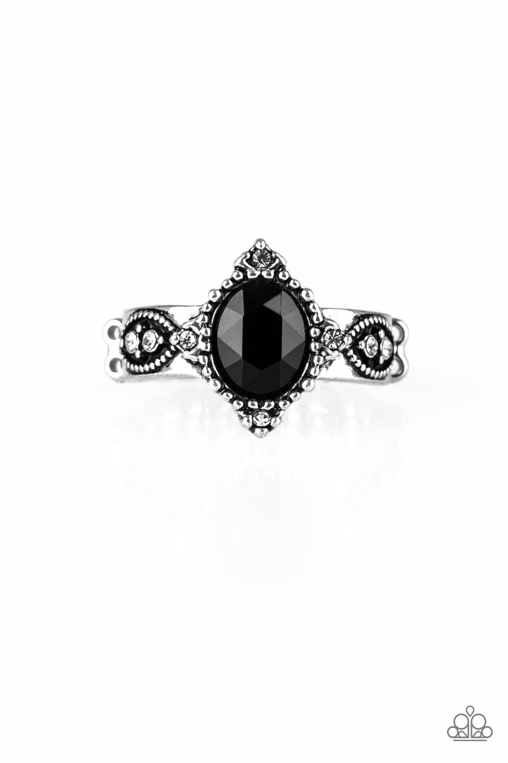 Pricelessly Princess - black - Paparazzi ring