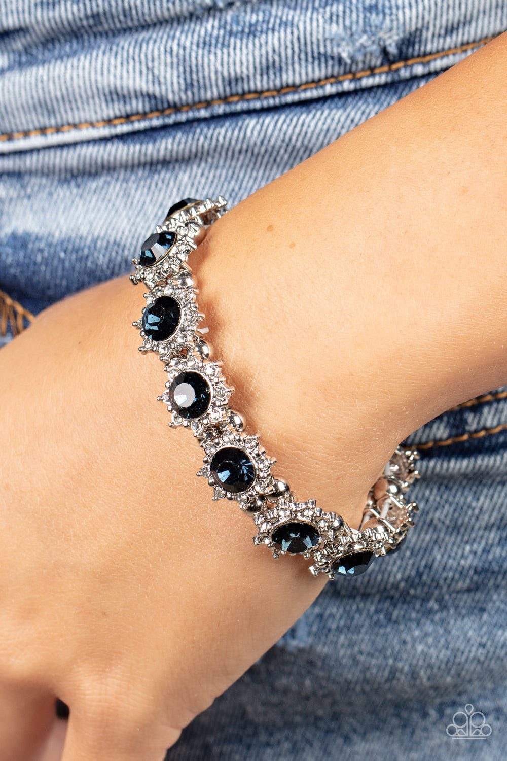 Prismatic Palace - blue - Paparazzi bracelet