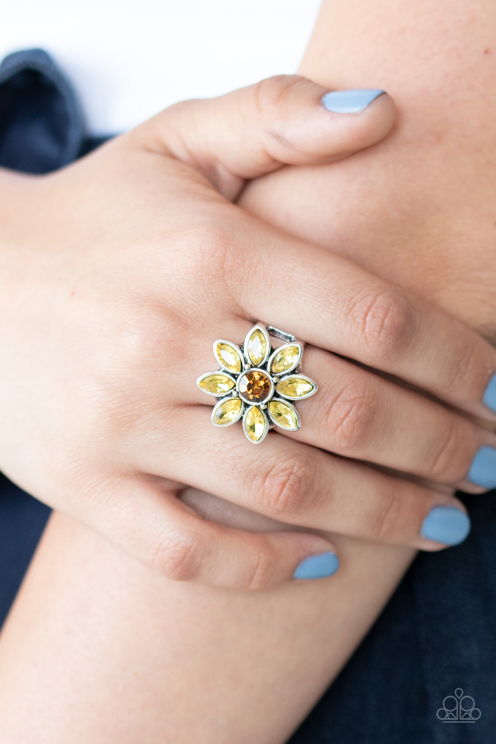 Prismatic Petals - yellow - Paparazzi ring