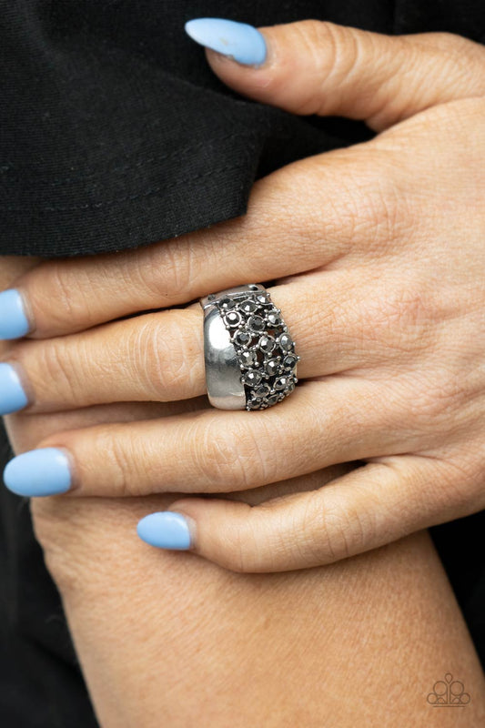 Prismatically Motley - silver - Paparazzi ring