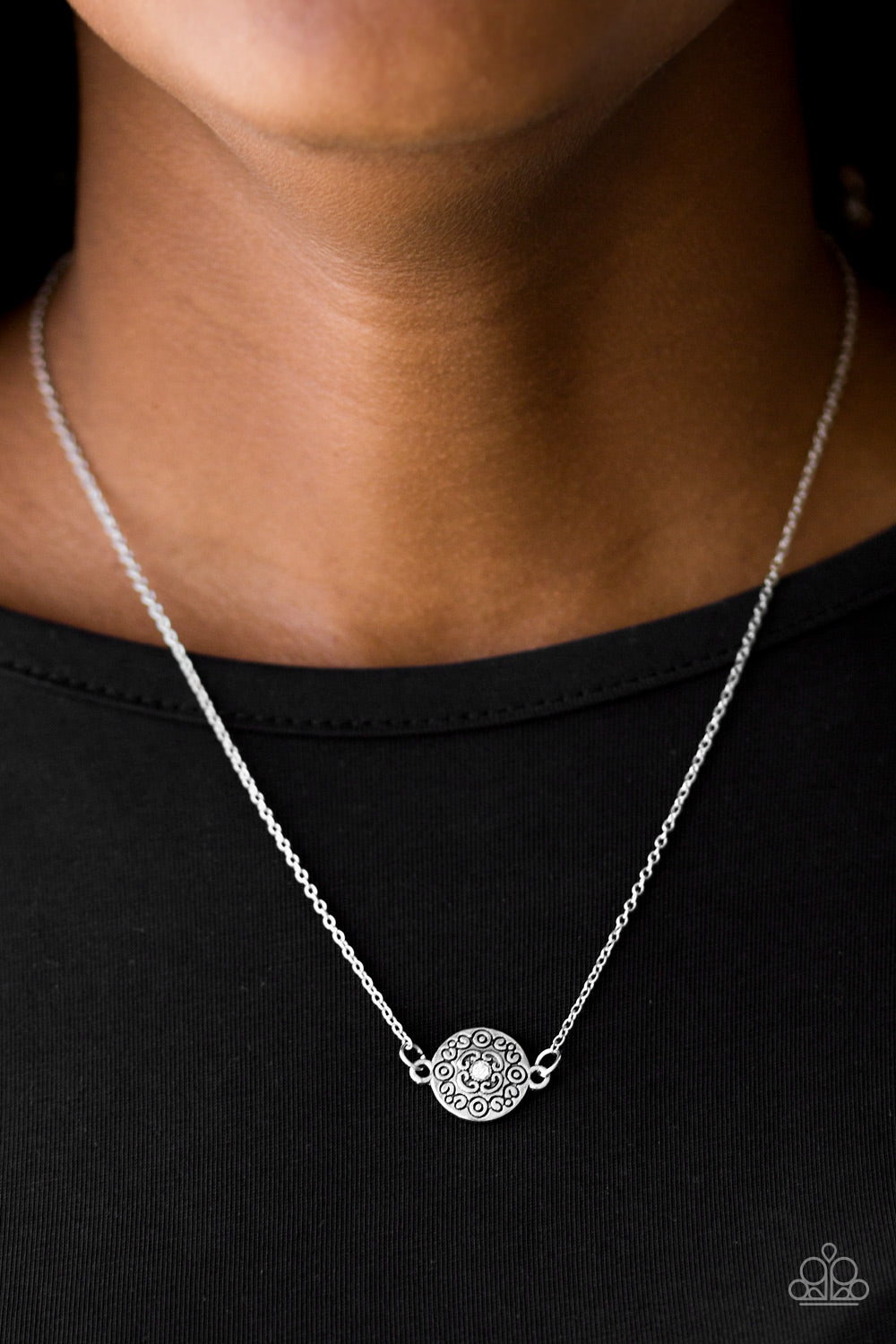 Pristinely Pasadena - white - Paparazzi necklace