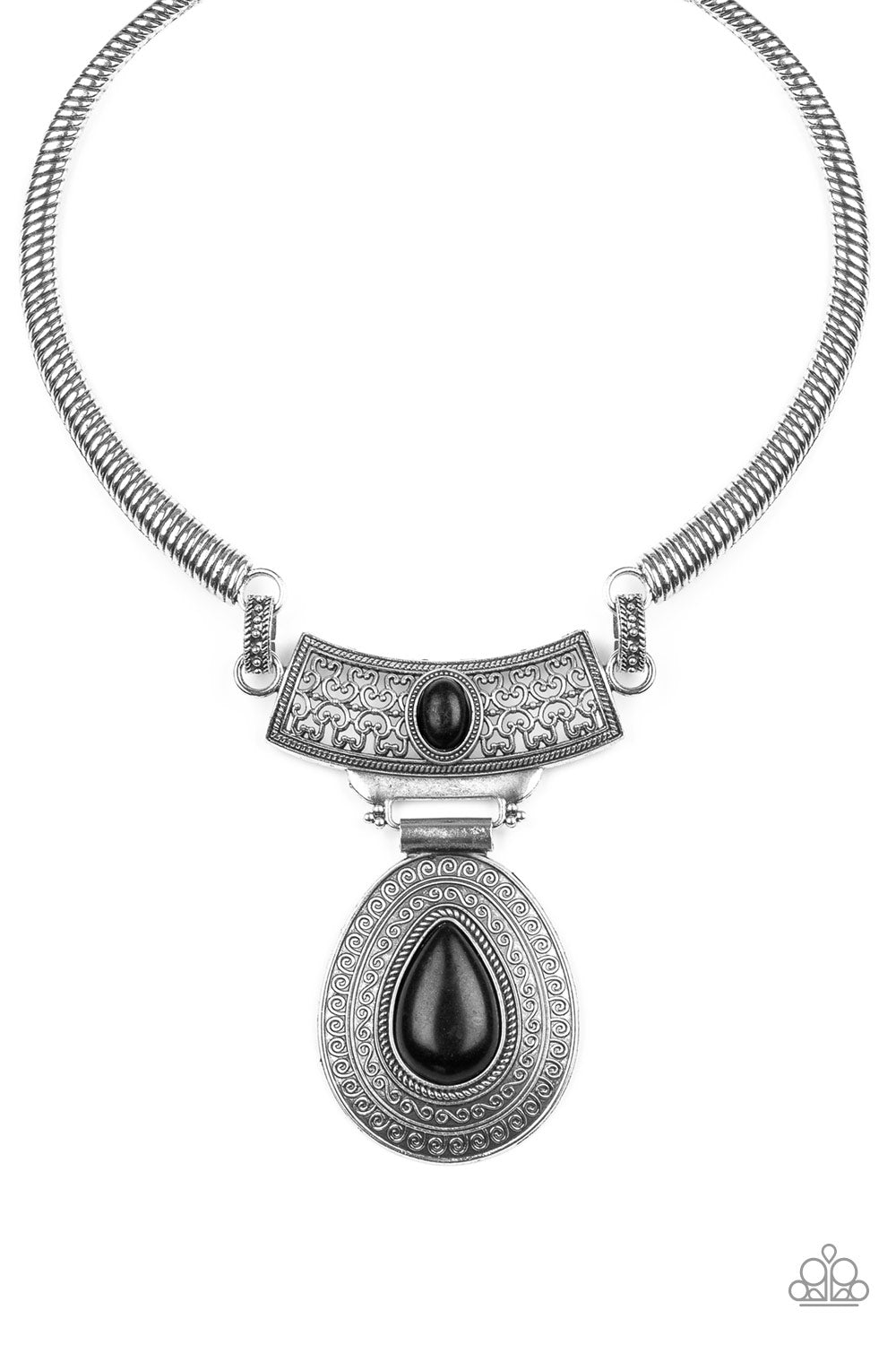 Prowling Prowess - black - Paparazzi necklace