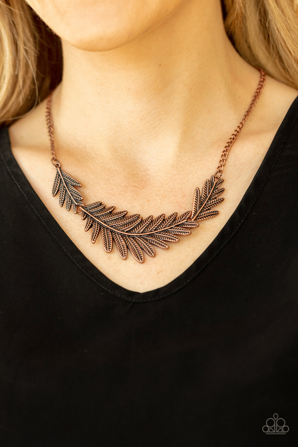 Queen of the QUILL - copper - Paparazzi necklace