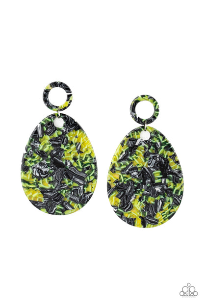 Retro-politan - multi - Paparazzi earrings