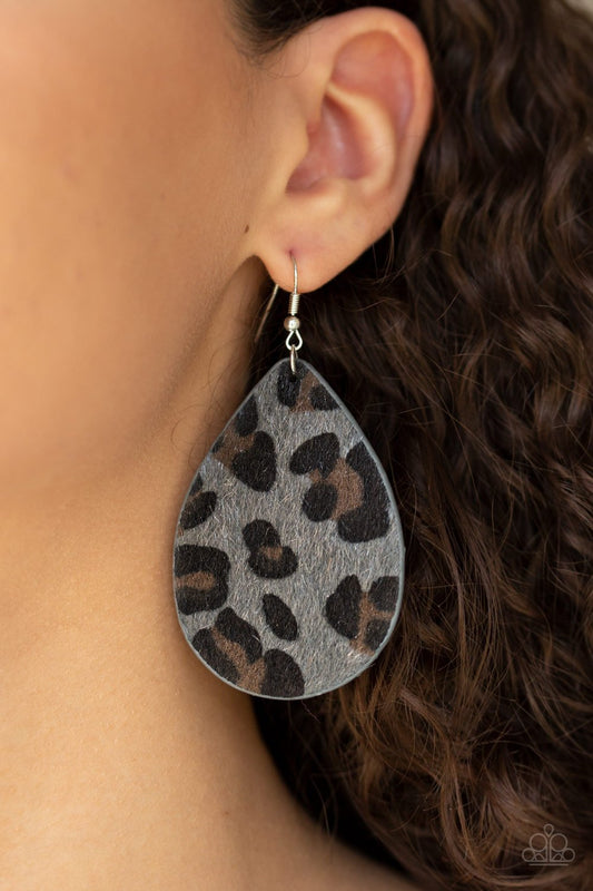 Ra Ra Roar - silver - Paparazzi earrings