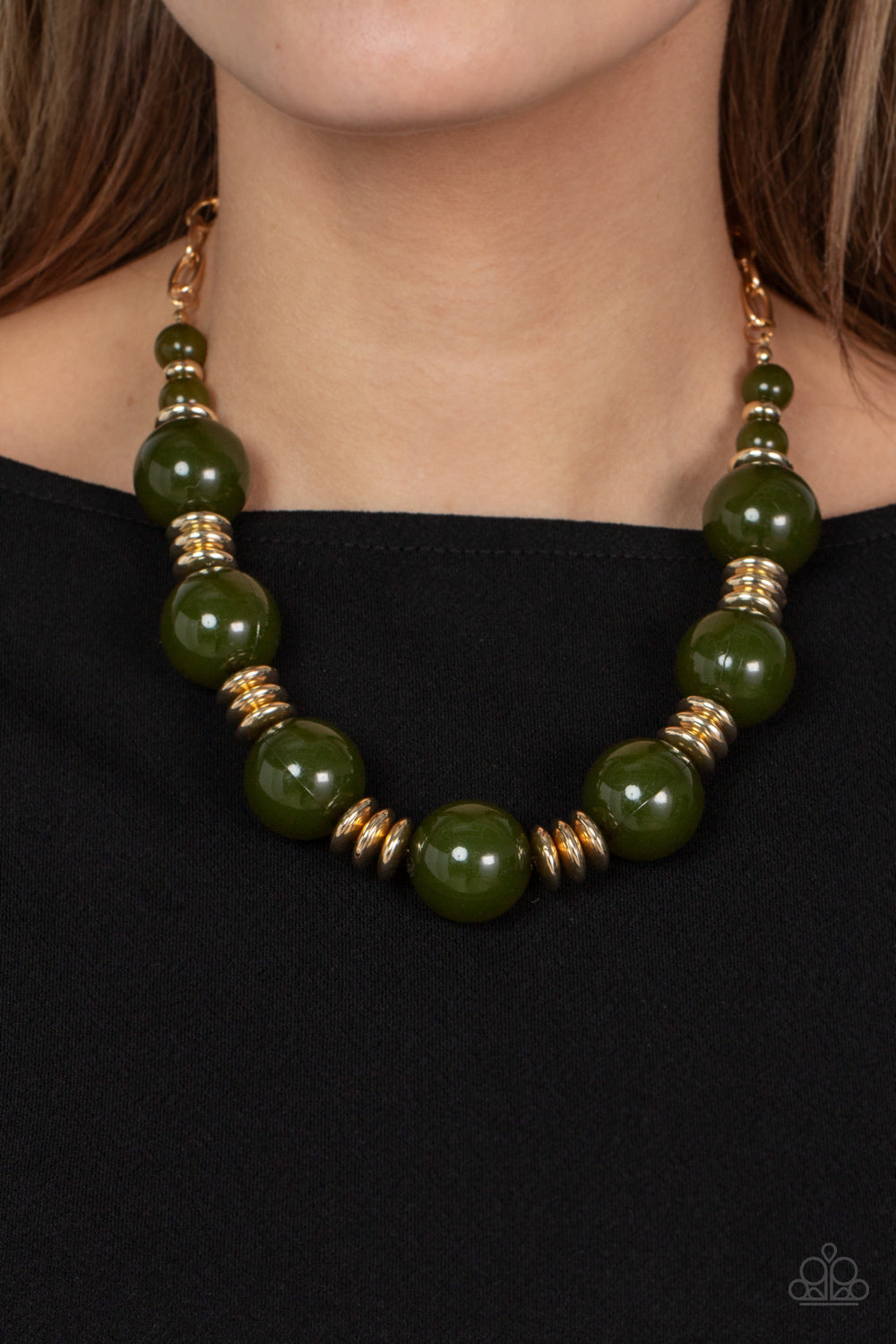 Race to the POP - green - Paparazzi necklace