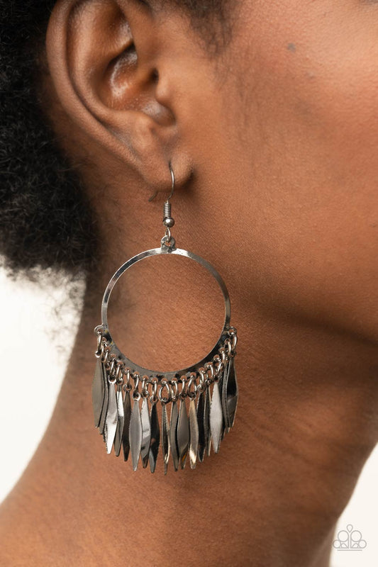 Radiant Chimes - black - Paparazzi earrings