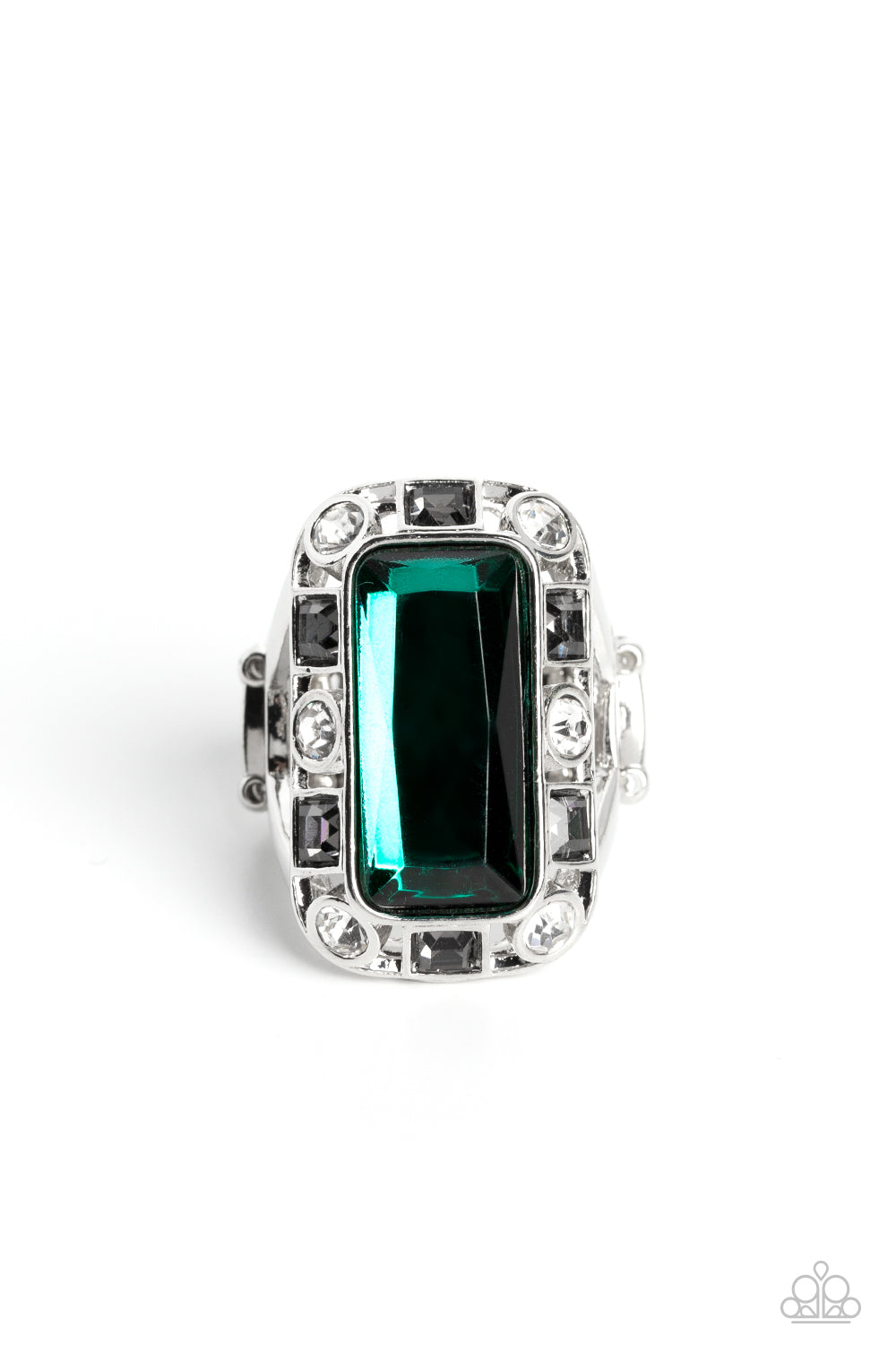 Radiant Rhinestones - green - Paparazzi ring