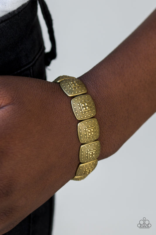 Radiantly Riviera - brass - Paparazzi bracelet