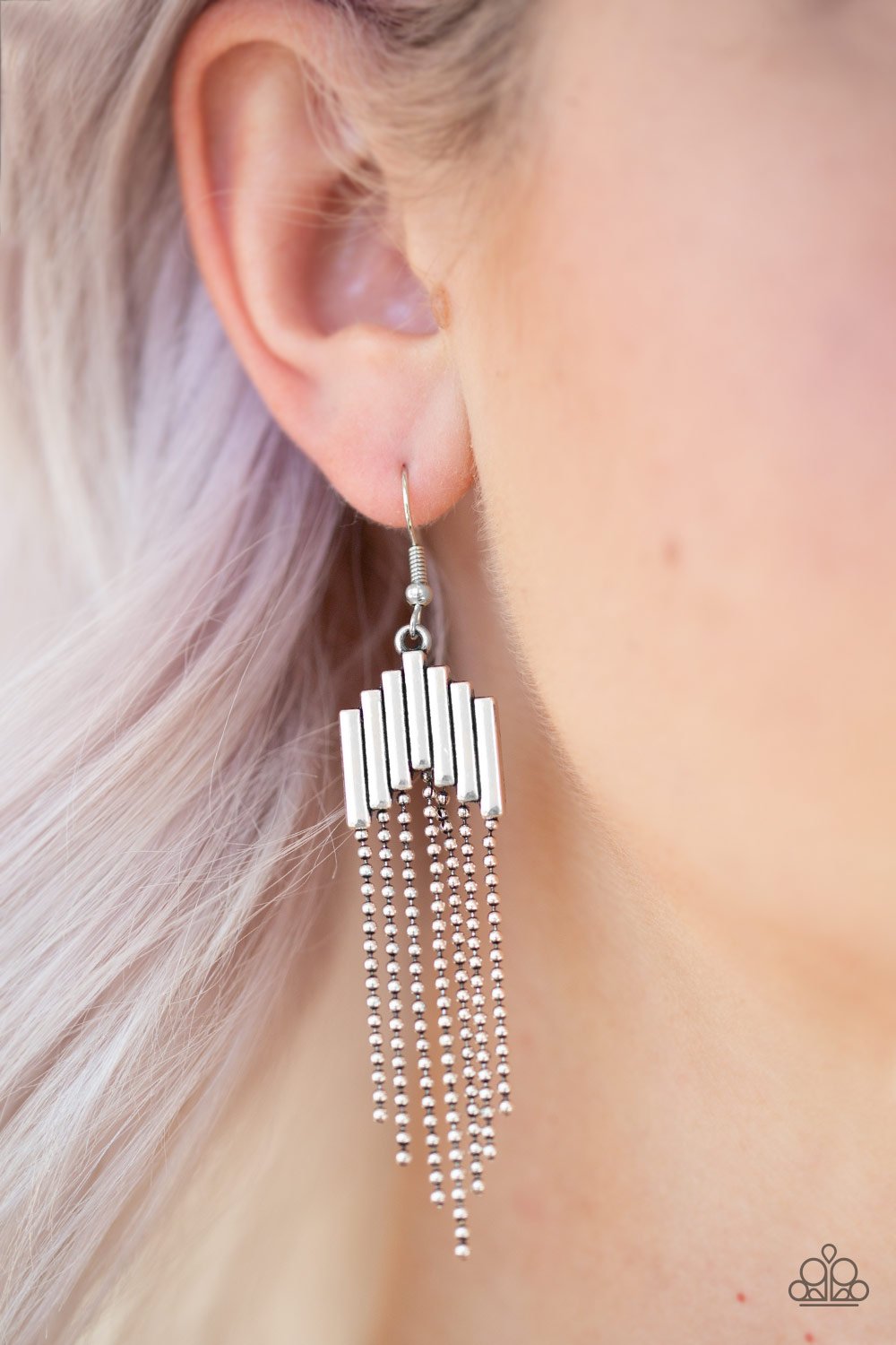 Radically Retro - silver - Paparazzi earrings