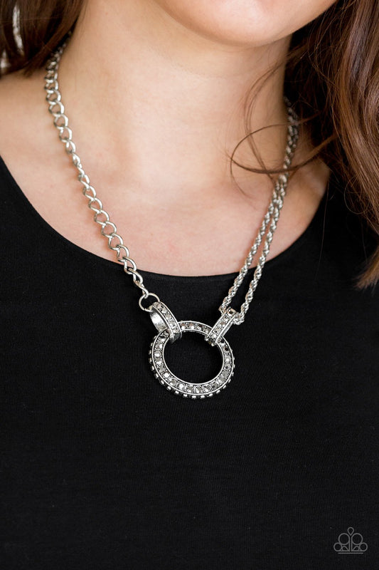 Razzle Dazzle - silver - Paparazzi necklace
