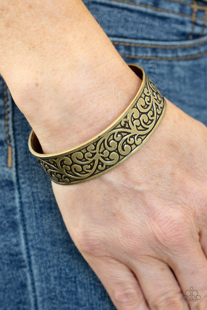 Read the VINE Print - brass - Paparazzi bracelet