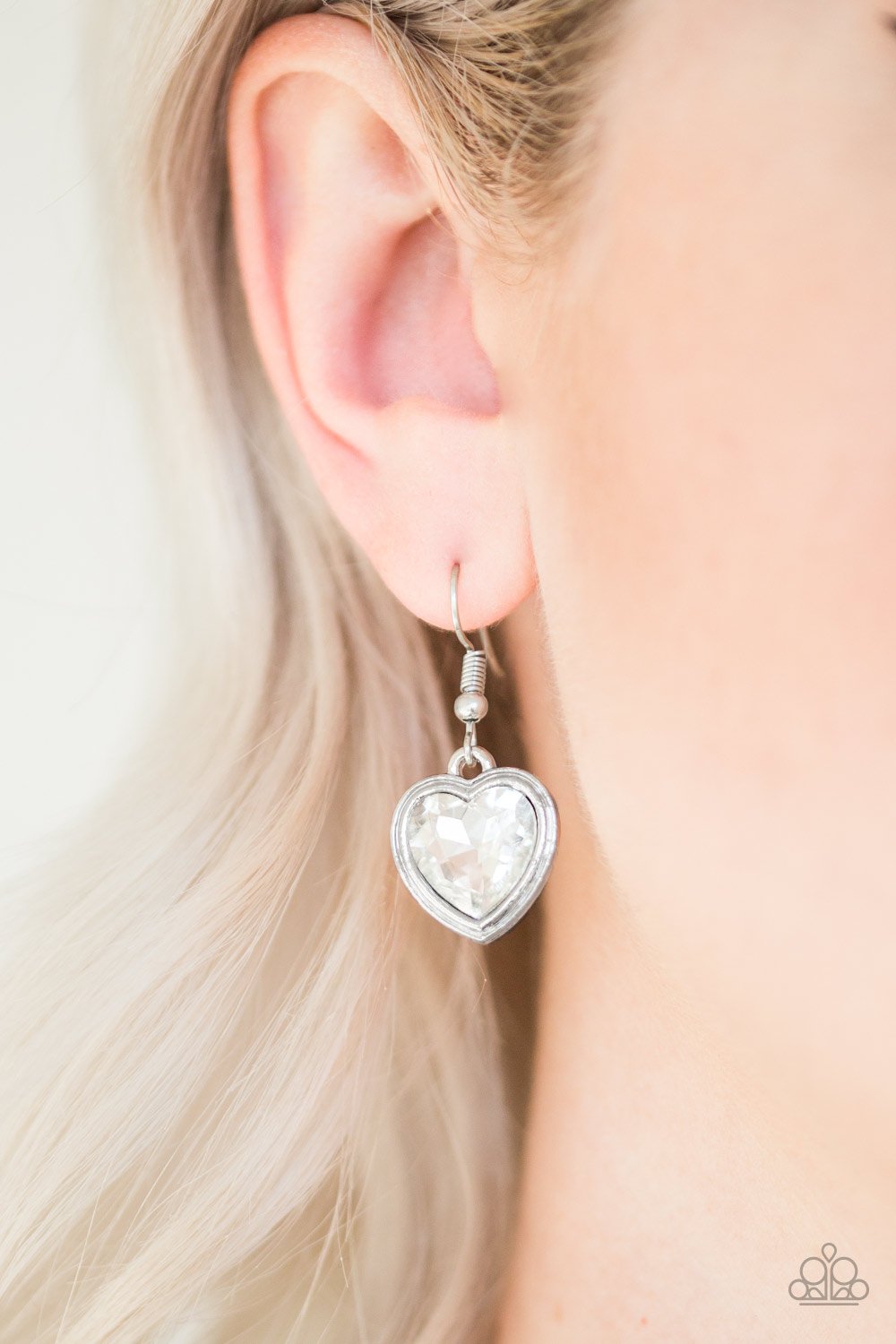 Real Romance-white-Paparazzi earrings