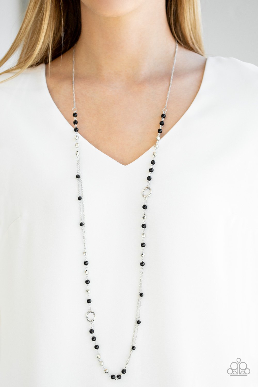 Really Refined-black-Paparazzi necklace