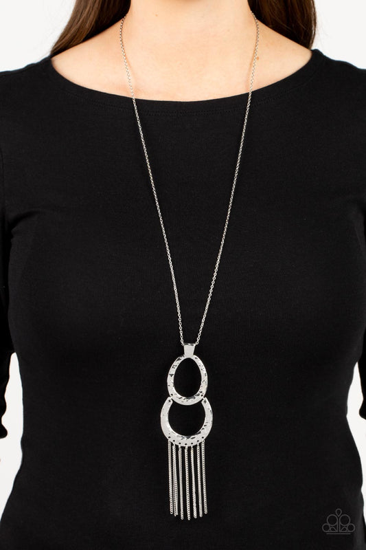 Reeling in Relics - silver - Paparazzi necklace