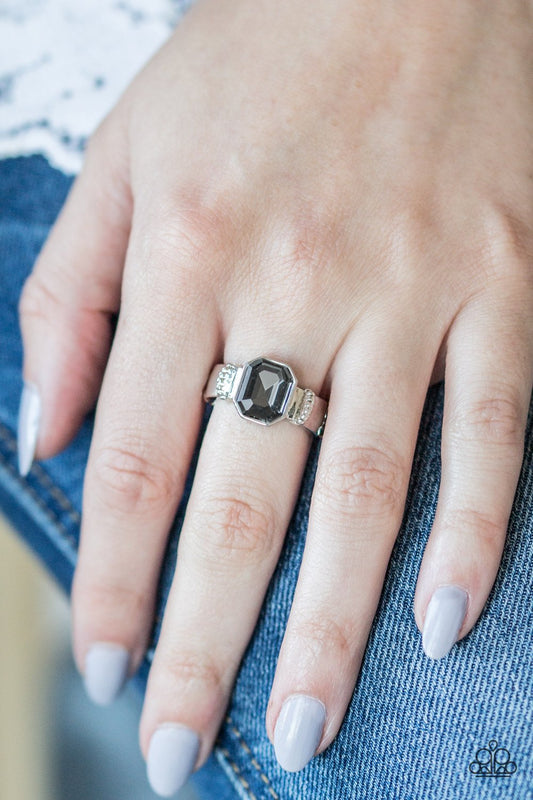 Regal Relic - silver - Paparazzi ring
