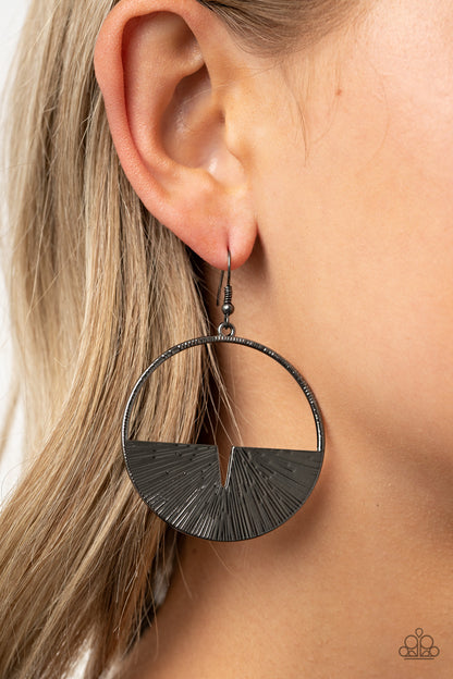 Reimagined Refinement - black - Paparazzi earrings