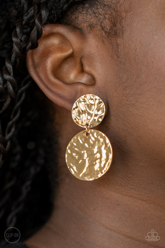 Relic Ripple - gold - Paparazzi CLIP ON earrings