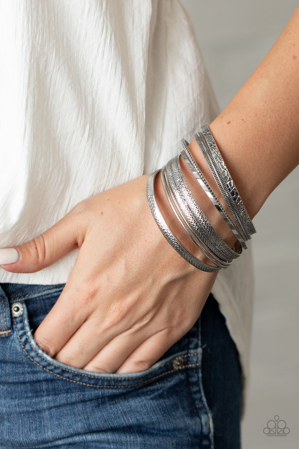 Relics on Repeat - silver - Paparazzi bracelet