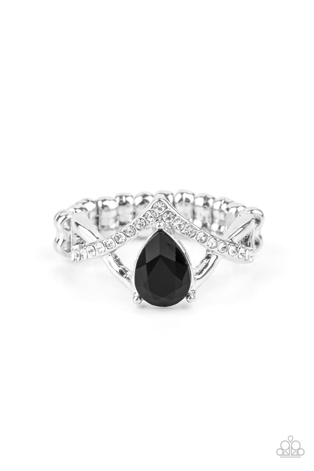 Remarkable Refinement - black - Paparazzi ring