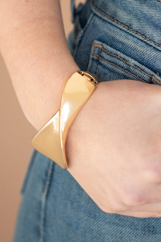 Retro Reflections-gold-Paparazzi bracelet