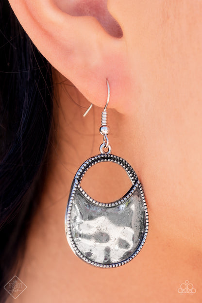 Rio Rancho Relic - silver - Paparazzi earrings