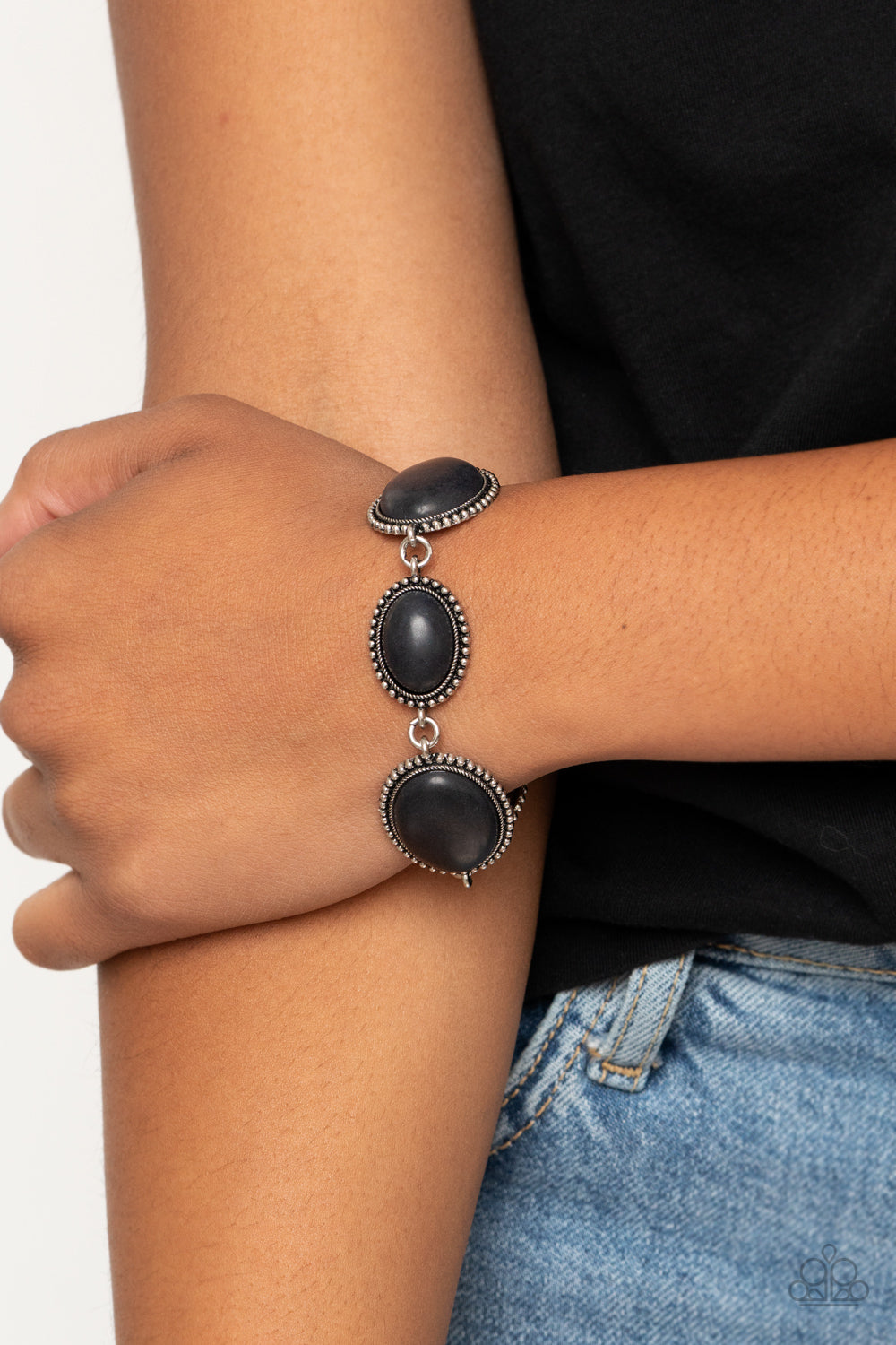 River View - black - Paparazzi bracelet