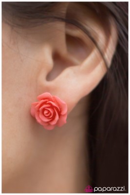 Rose Garden - Paparazzi earrings