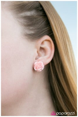 Rose Garden - Paparazzi earrings