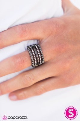 Row after Row - black - Paparazzi ring