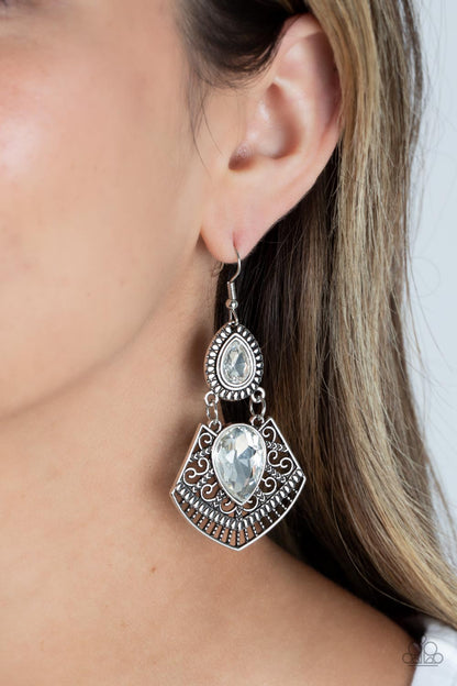 Royal Remix - white - Paparazzi earrings