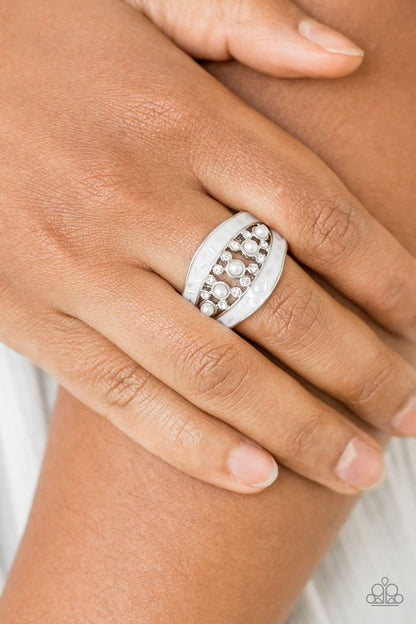 Royal Treasury - white - Paparazzi ring