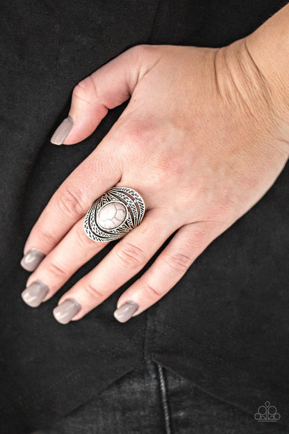 Royal Roamer-silver-Paparazzi ring
