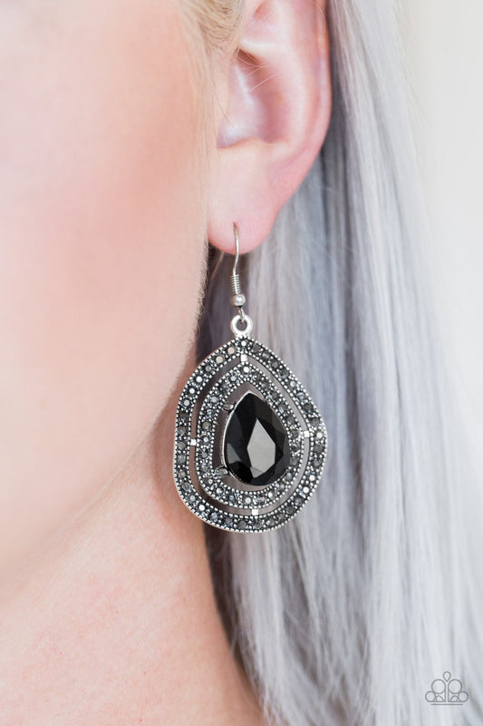 Royal Squad - black - Paparazzi earrings