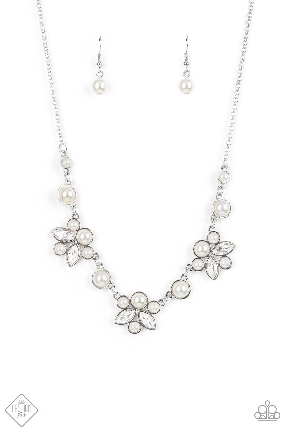Royally Ever After - white - Paparazzi necklace