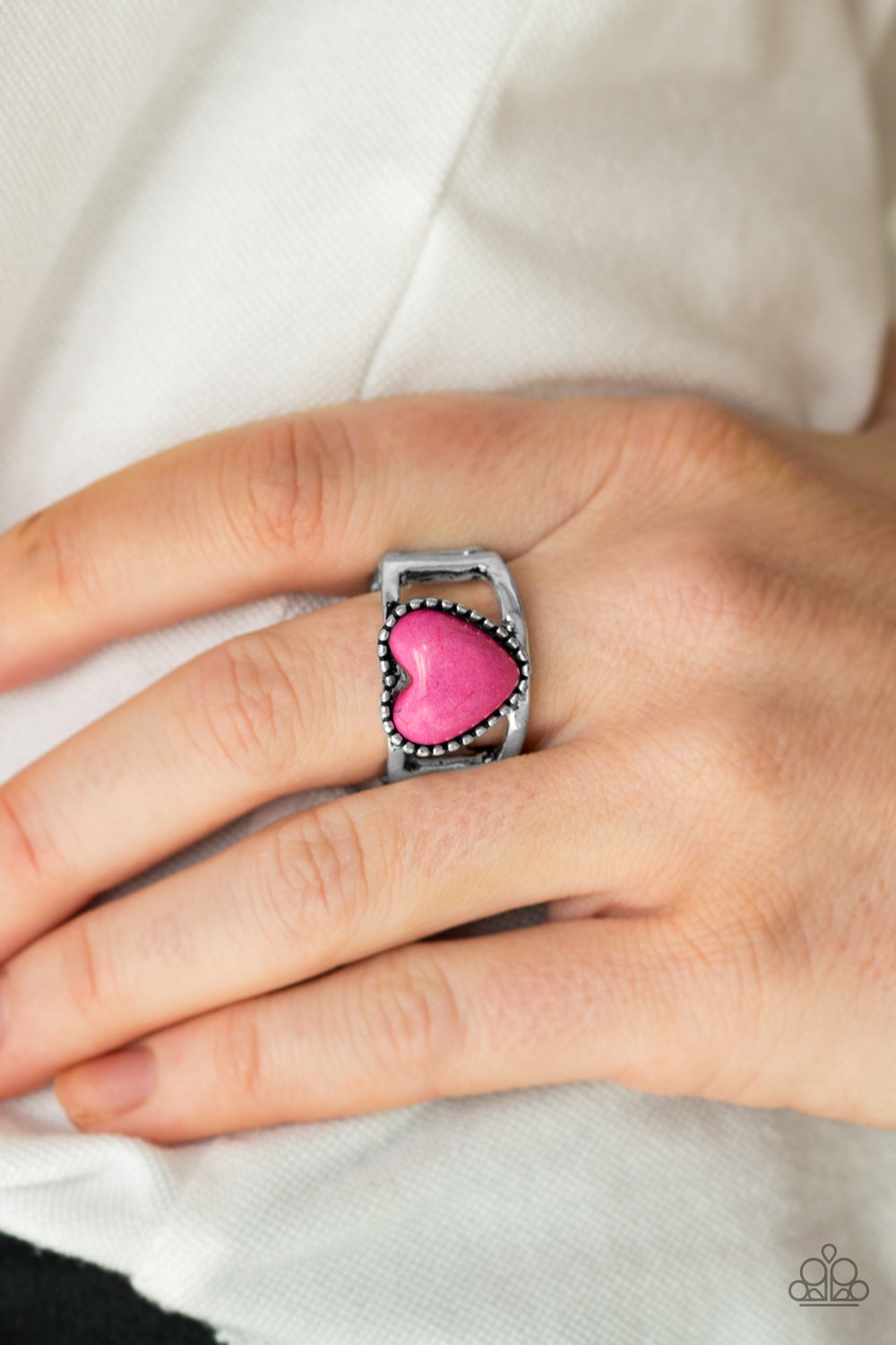 Rule with your heart - pink - Paparazzi ring