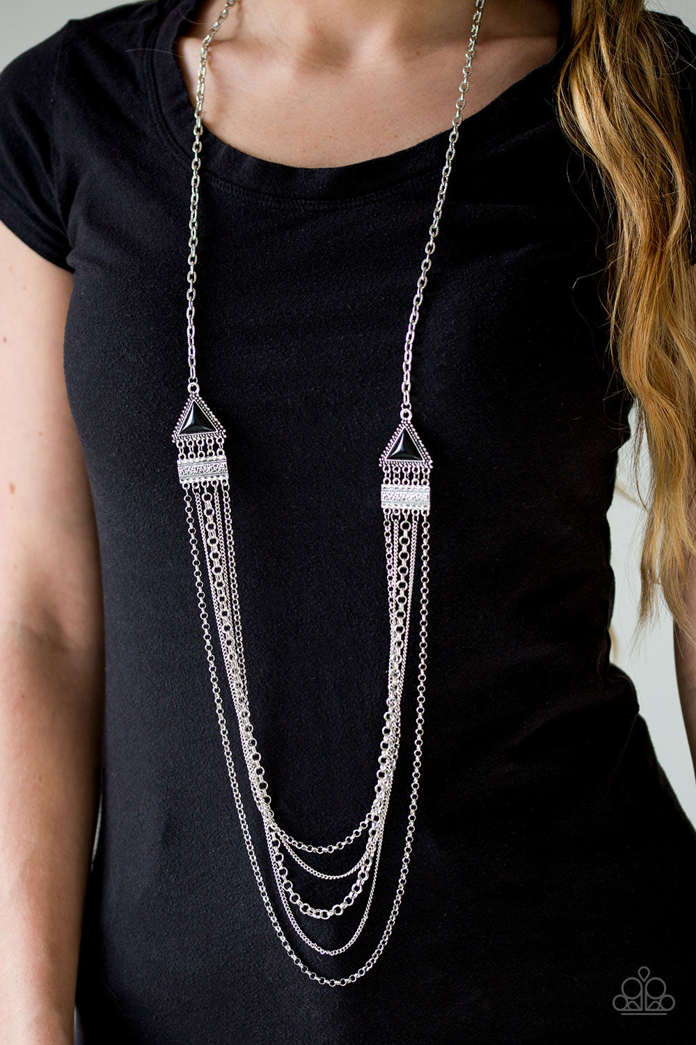 Running with Wolves - black - Paparazzi necklace