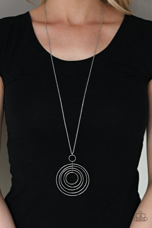 Running Circles In My Mind-silver-Paparazzi necklace
