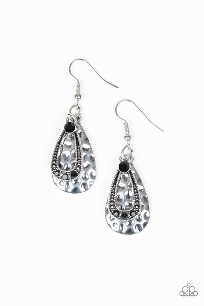 Rural Riches - black - Paparazzi earrings