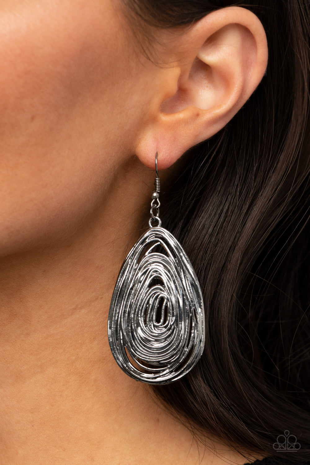 Rural Ripples - black - Paparazzi earrings