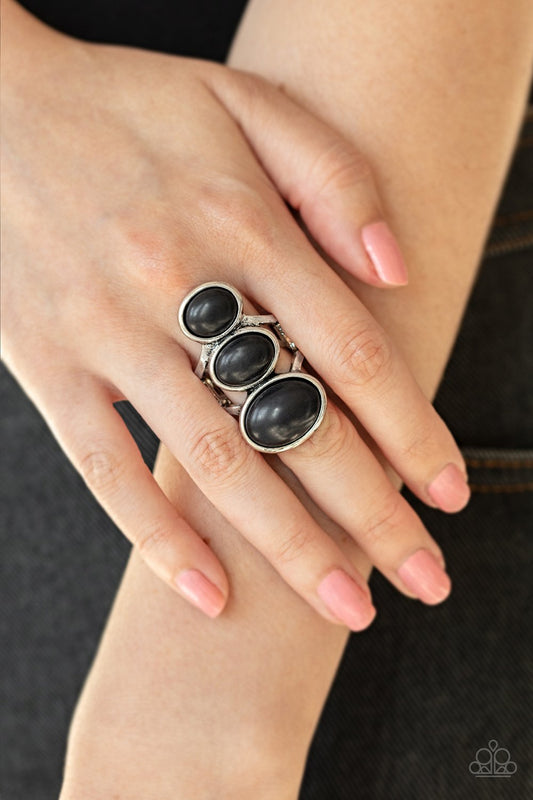 Rural Revolution-black-Paparazzi ring