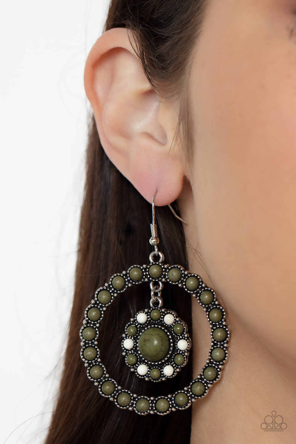 Saguaro Sanctuary - green - Paparazzi earrings