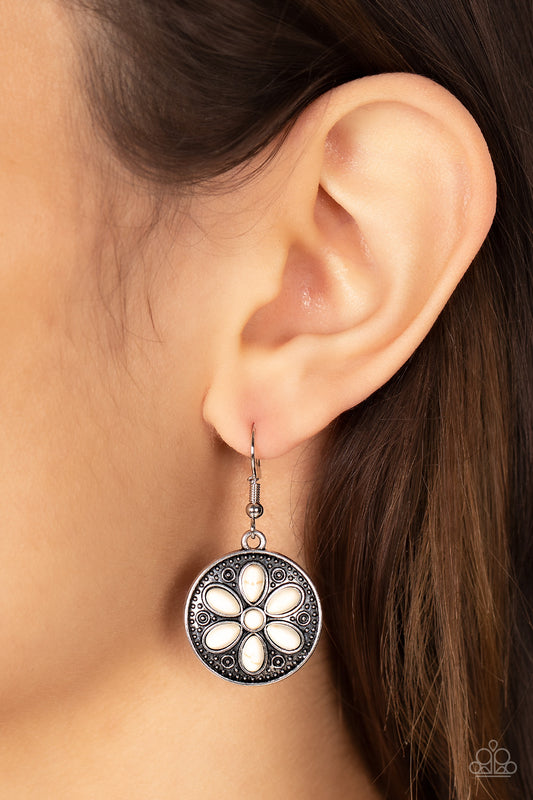 Saguaro Spring - white - Paparazzi earrings