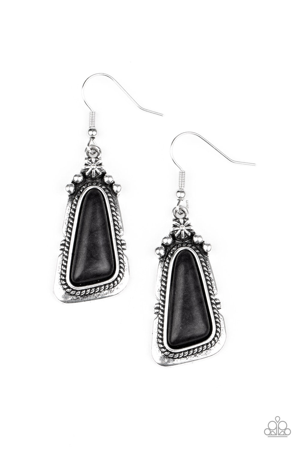 Sahara Solitude - black - Paparazzi earrings
