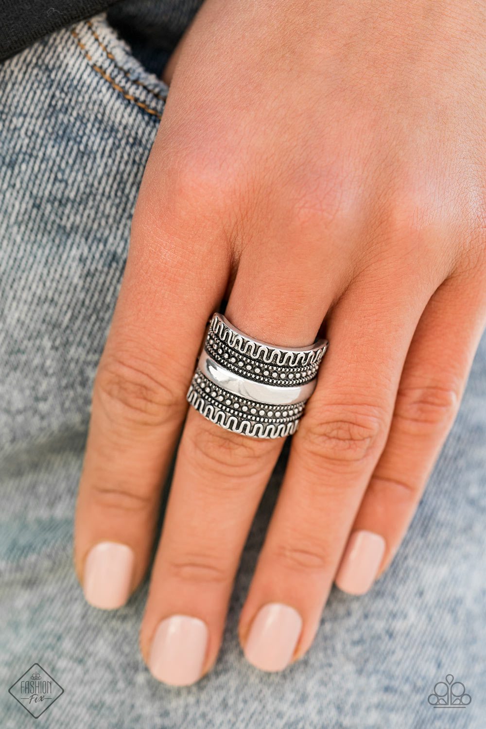 Sahara Style - silver - Paparazzi ring