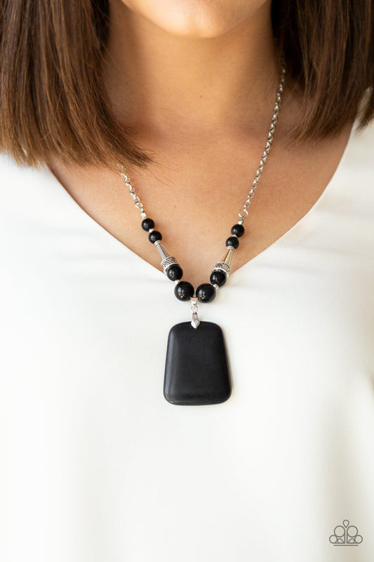 Sandstone Oasis - black - Paparazzi necklace