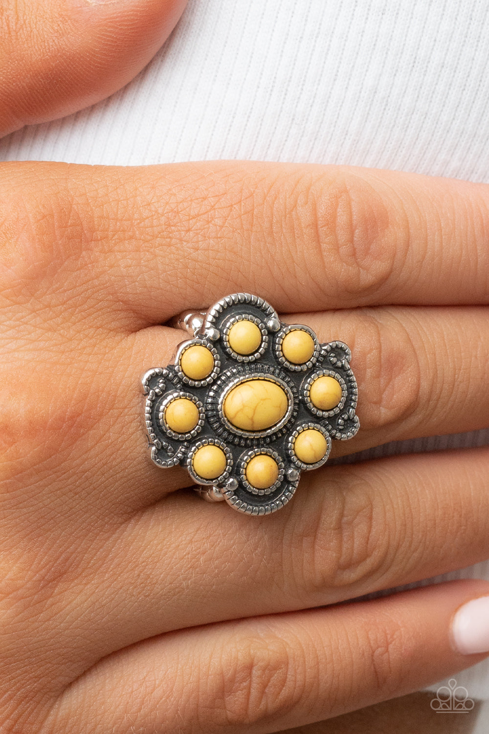 Santa Fe Fantasy - yellow - Paparazzi ring