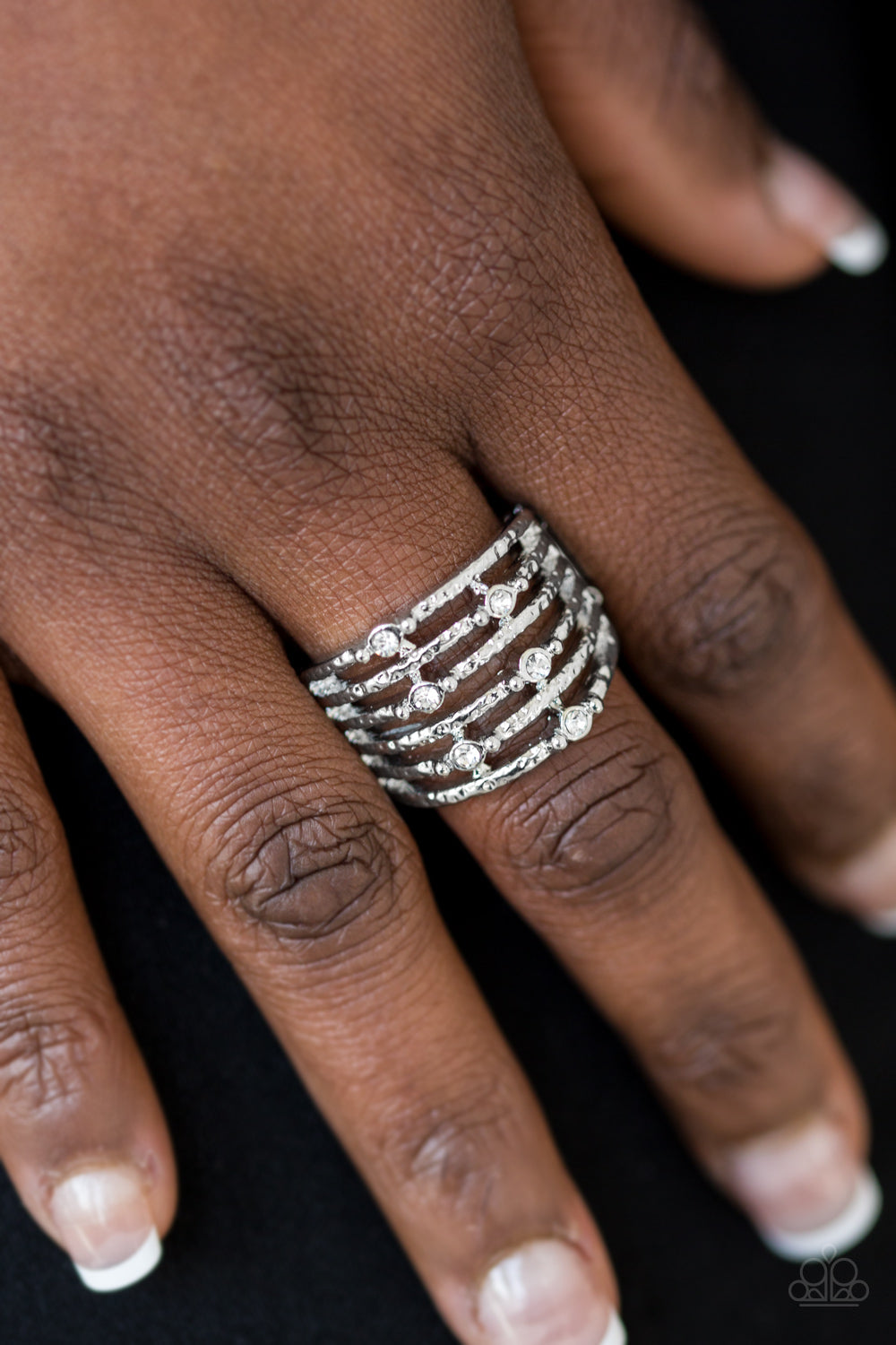 Scale Up - white - Paparazzi ring